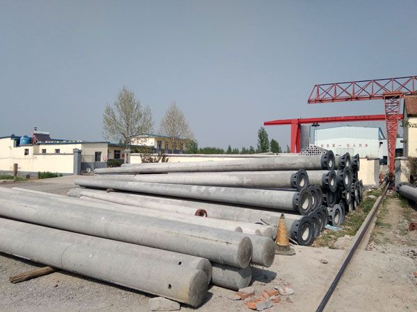 水泥電線(xiàn)桿離心過(guò)程中注意事項