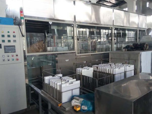 步進(jìn)式超聲波清洗機